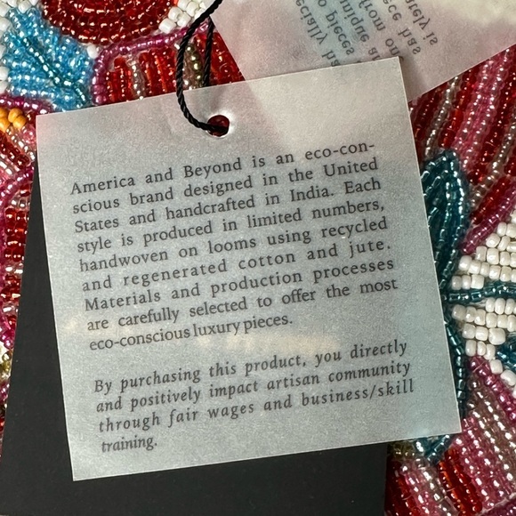 Pink Beaded Floral Handbag by America & Beyond - Picture 6 of 14